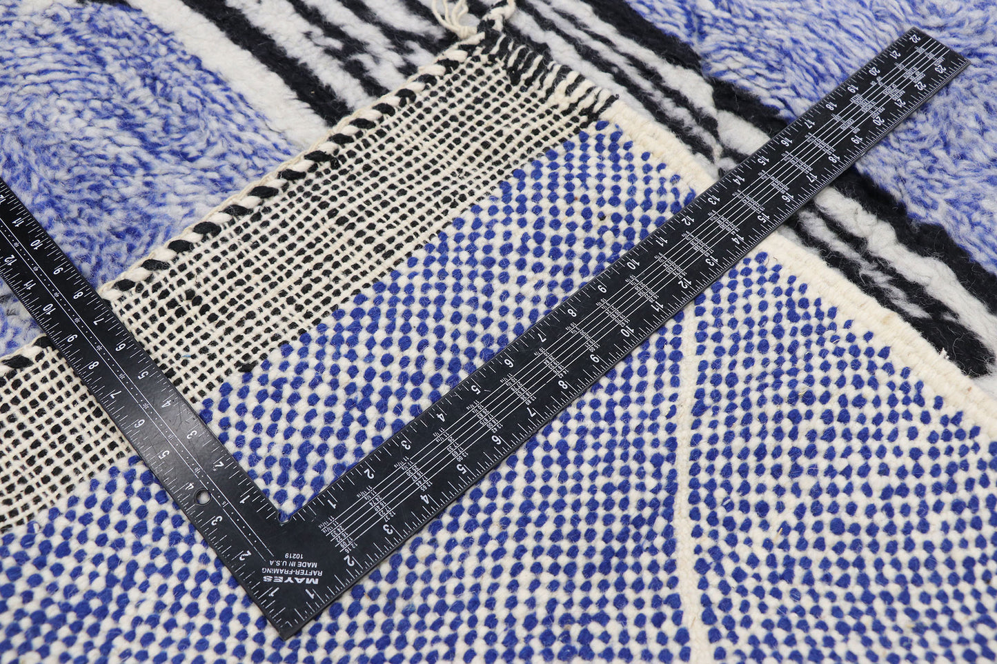 10 x 14 Modern Beni Mrirt Moroccan Rug 21184