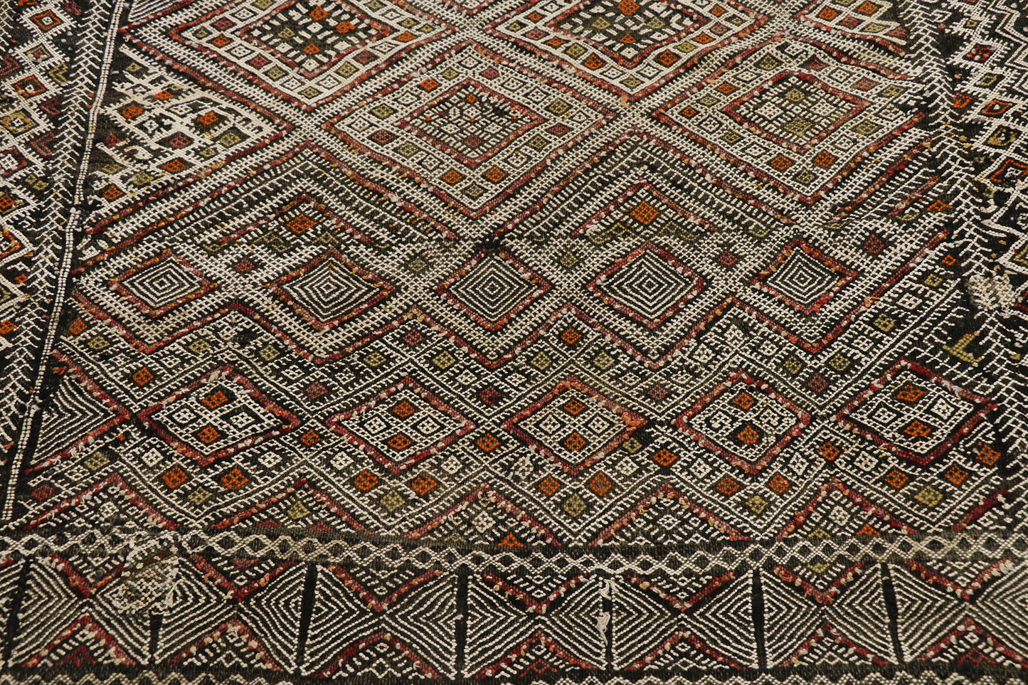 4 x 19 Vintage Zemmour Moroccan Kilim Runner 21188