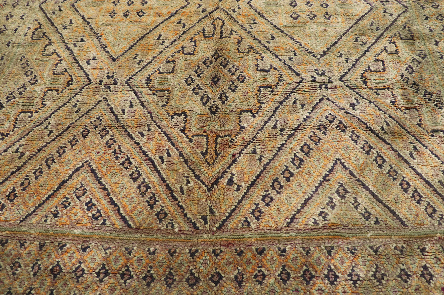 7 x 11 Vintage Zayane Moroccan Rug 21198