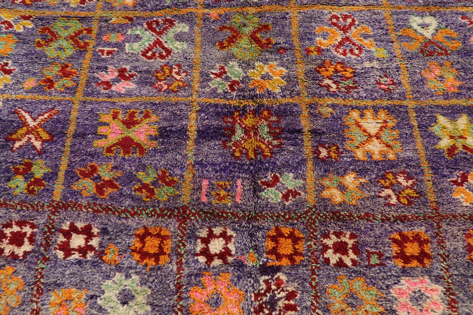 5 x 9 Vintage Boujad Moroccan Rug 21240