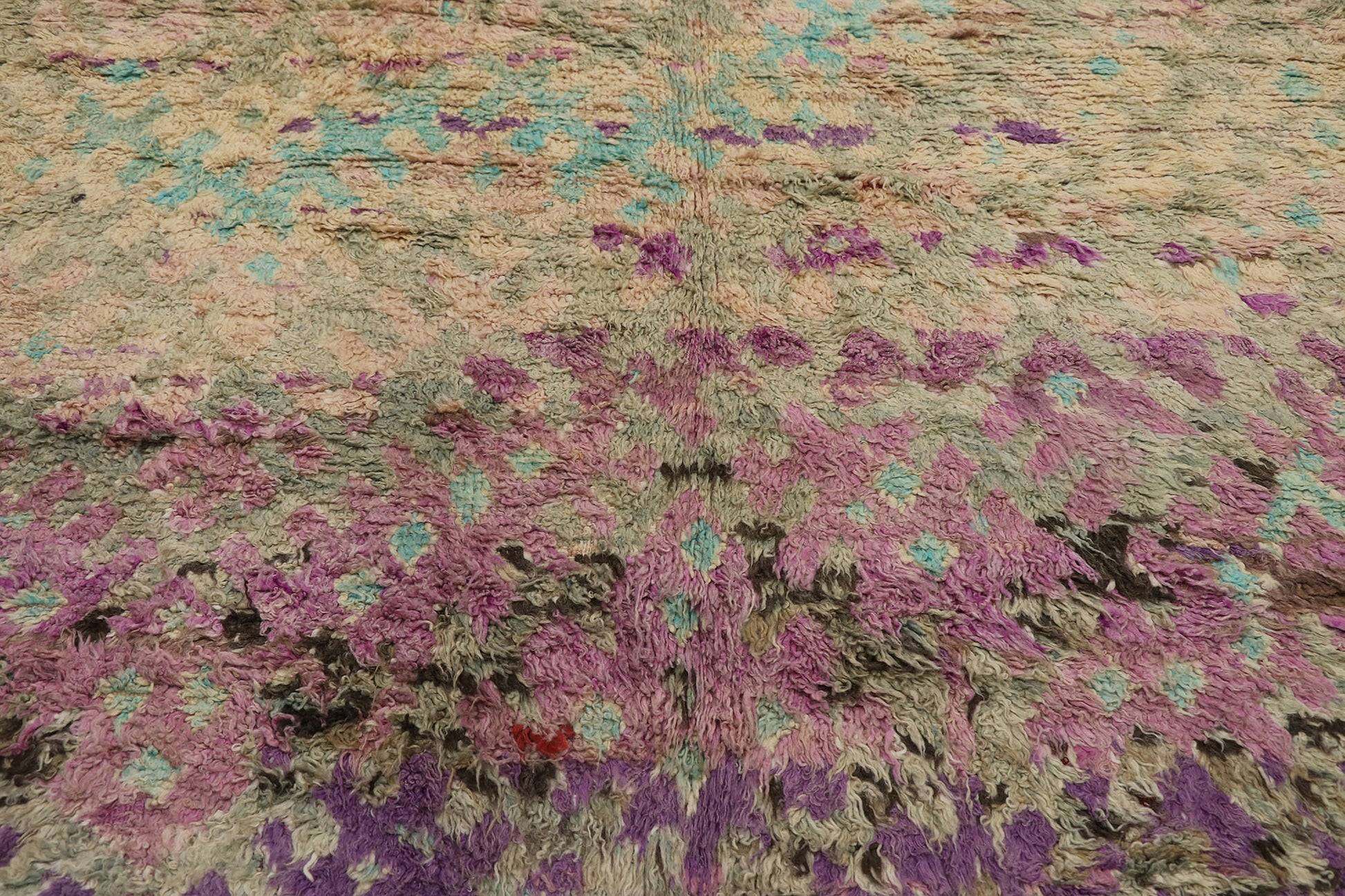 6 x 9 Vintage Purple Talsint Moroccan Rug 21281