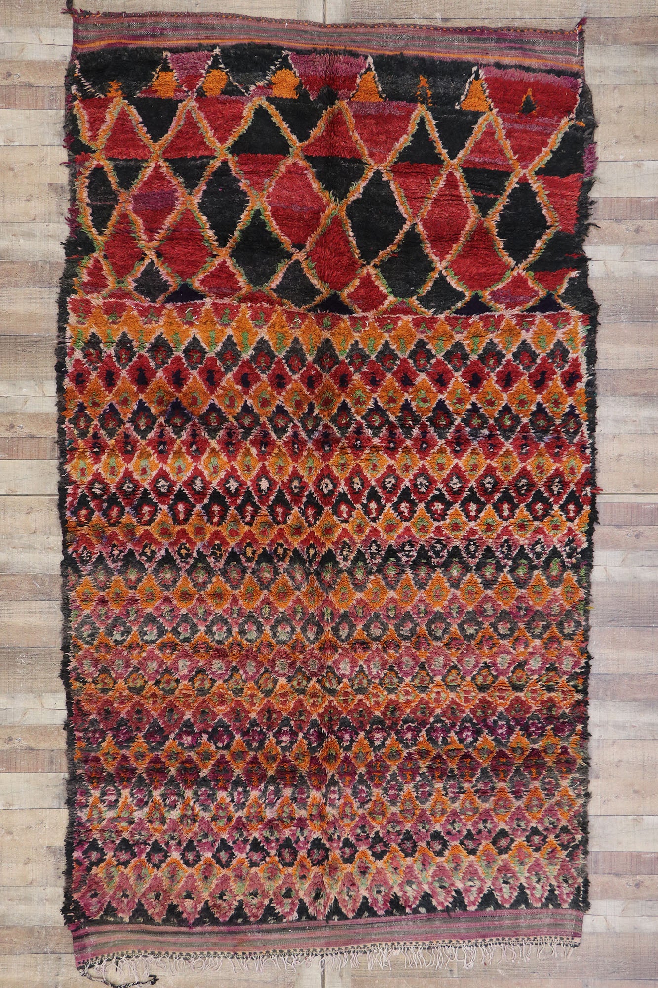 6 x 10 Vintage Moroccan Rug 21284