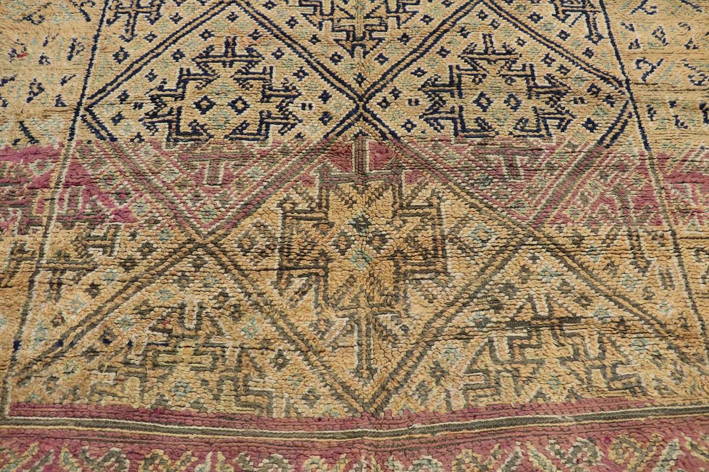 6 x 8 Vintage Zayane Moroccan Rug 21289