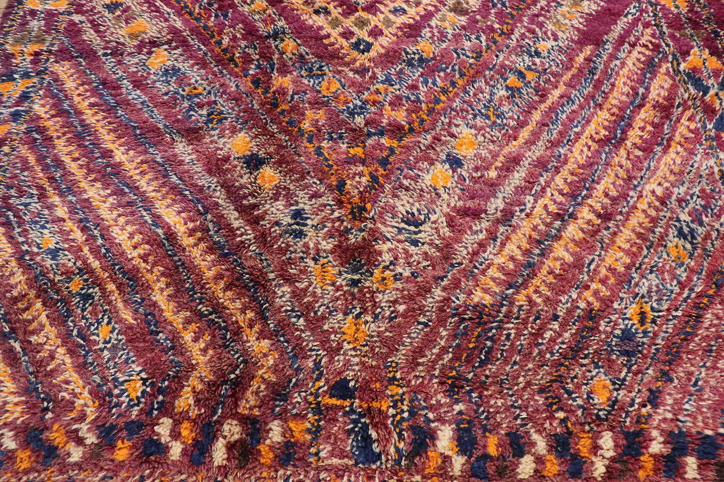7 x 10 Vintage Beni MGuild Moroccan Rug 21324
