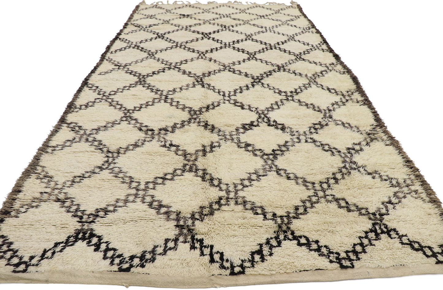 6 x 11 Vintage Moroccan Beni Ourain Rug 21366