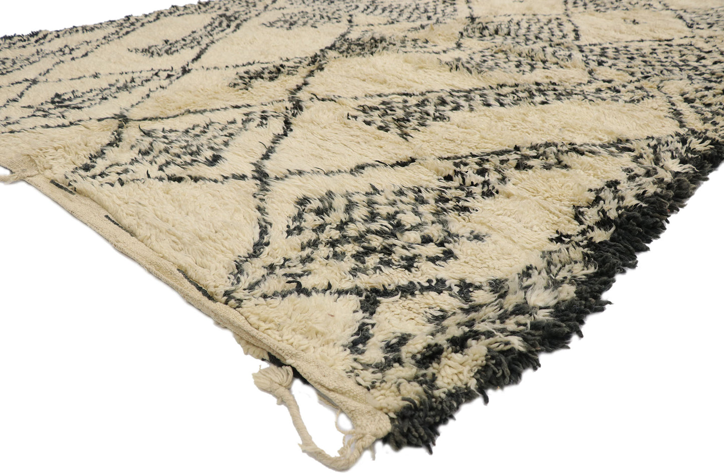 7 x 10 Vintage Moroccan Beni Ourain Rug 21368