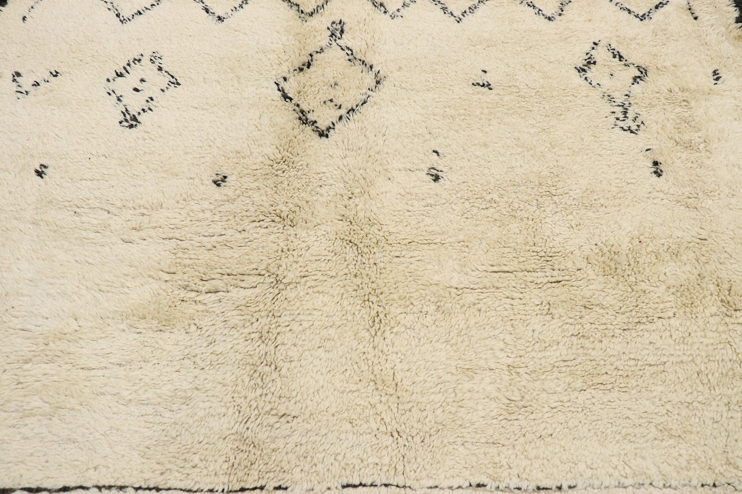 7 x 11 Vintage Moroccan Beni Ourain Rug 21376