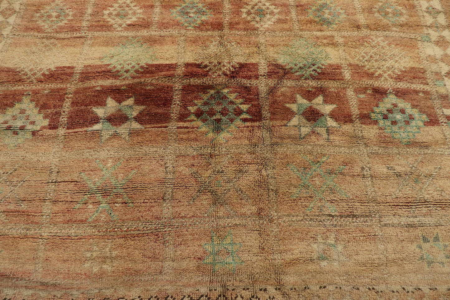 7 x 9 Vintage Beni MGuild Moroccan Rug 21442