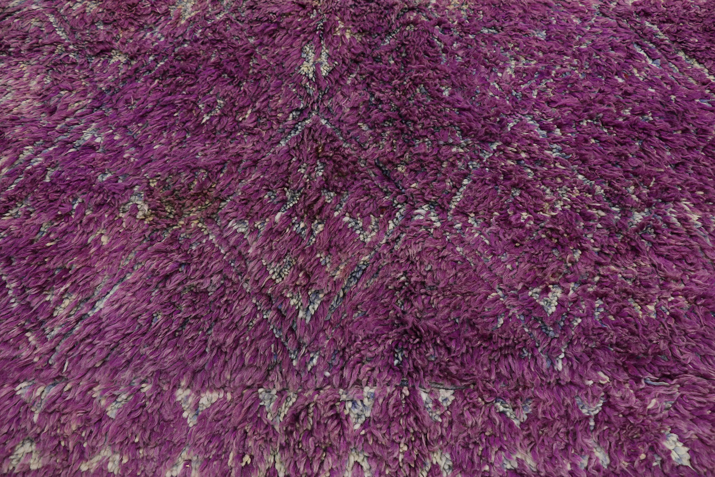 7 x 9 Vintage Purple Moroccan Rug 21453