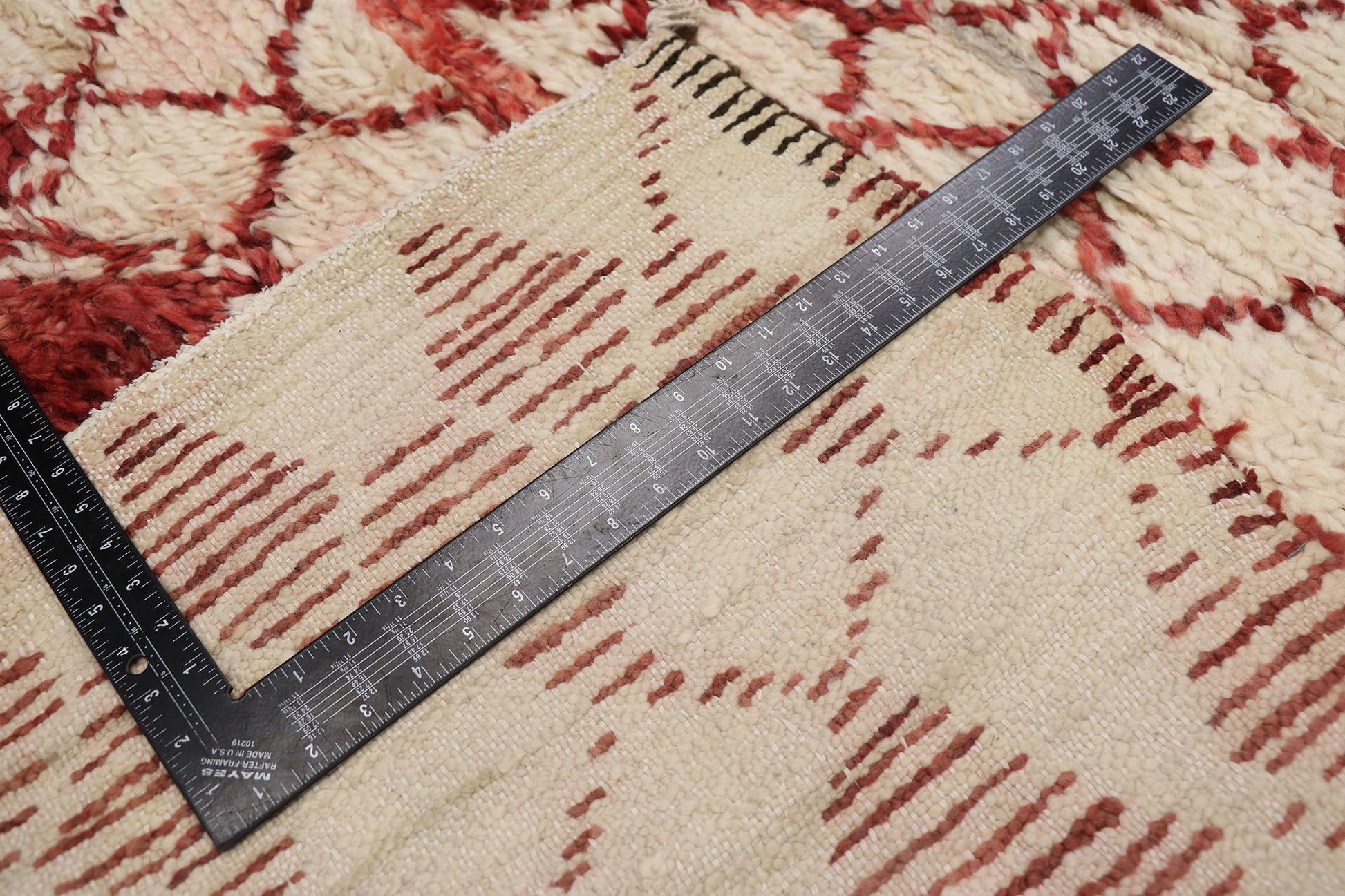 6 x 8 Vintage Moroccan Azilal Rug 21458