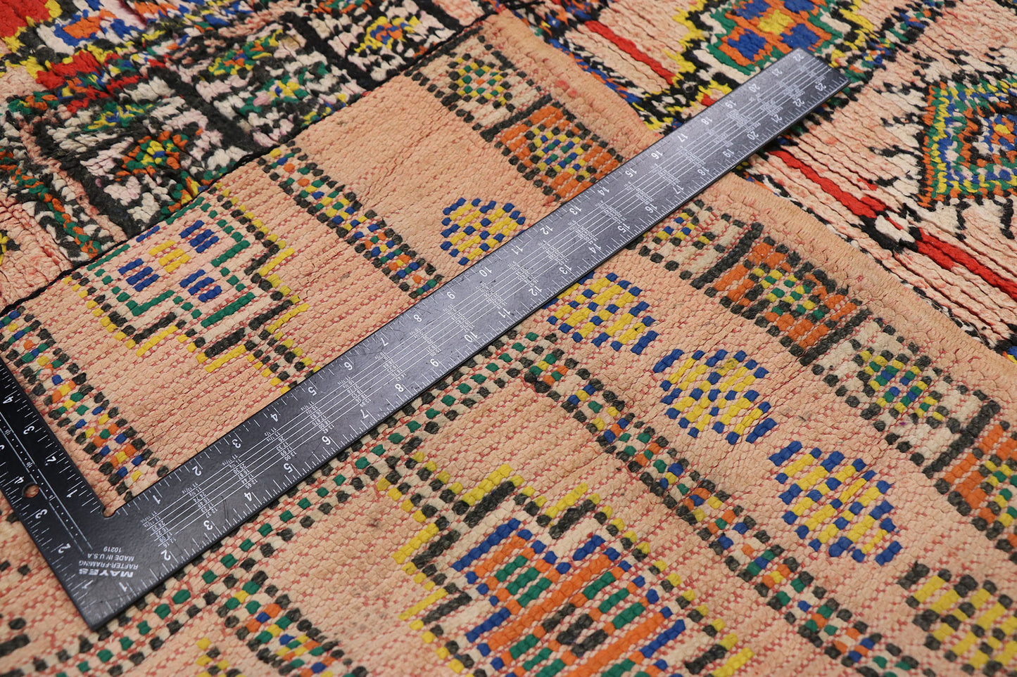 6 x 10 Vintage Boujad Moroccan Rug 21462
