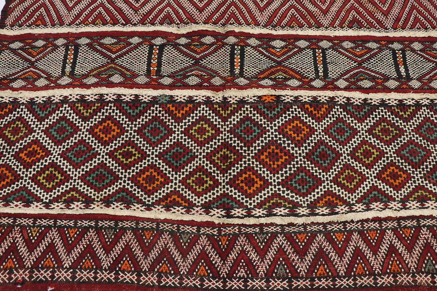 5 x 8 Vintage Zemmour Moroccan Kilim Rug 21471