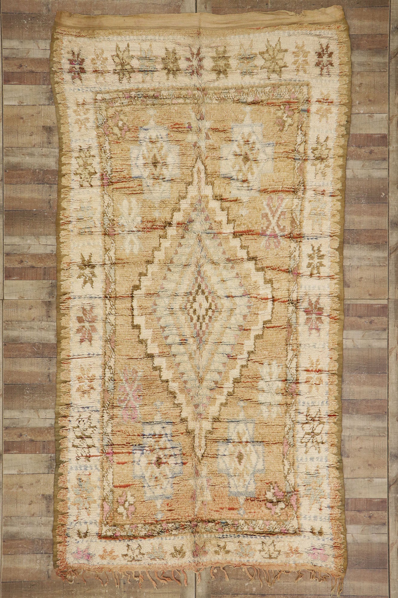 6 x 11 Vintage Boujad Moroccan Rug 21481