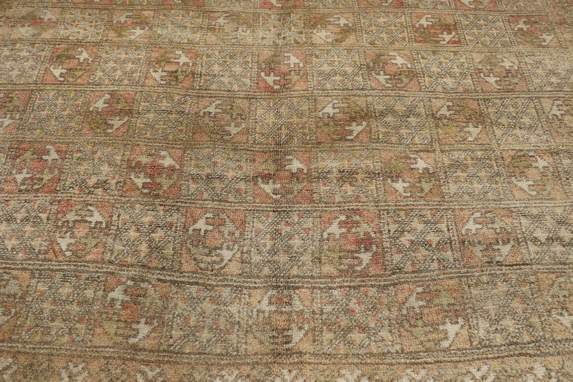 7 x 9 Vintage Boujad Moroccan Rug 21485