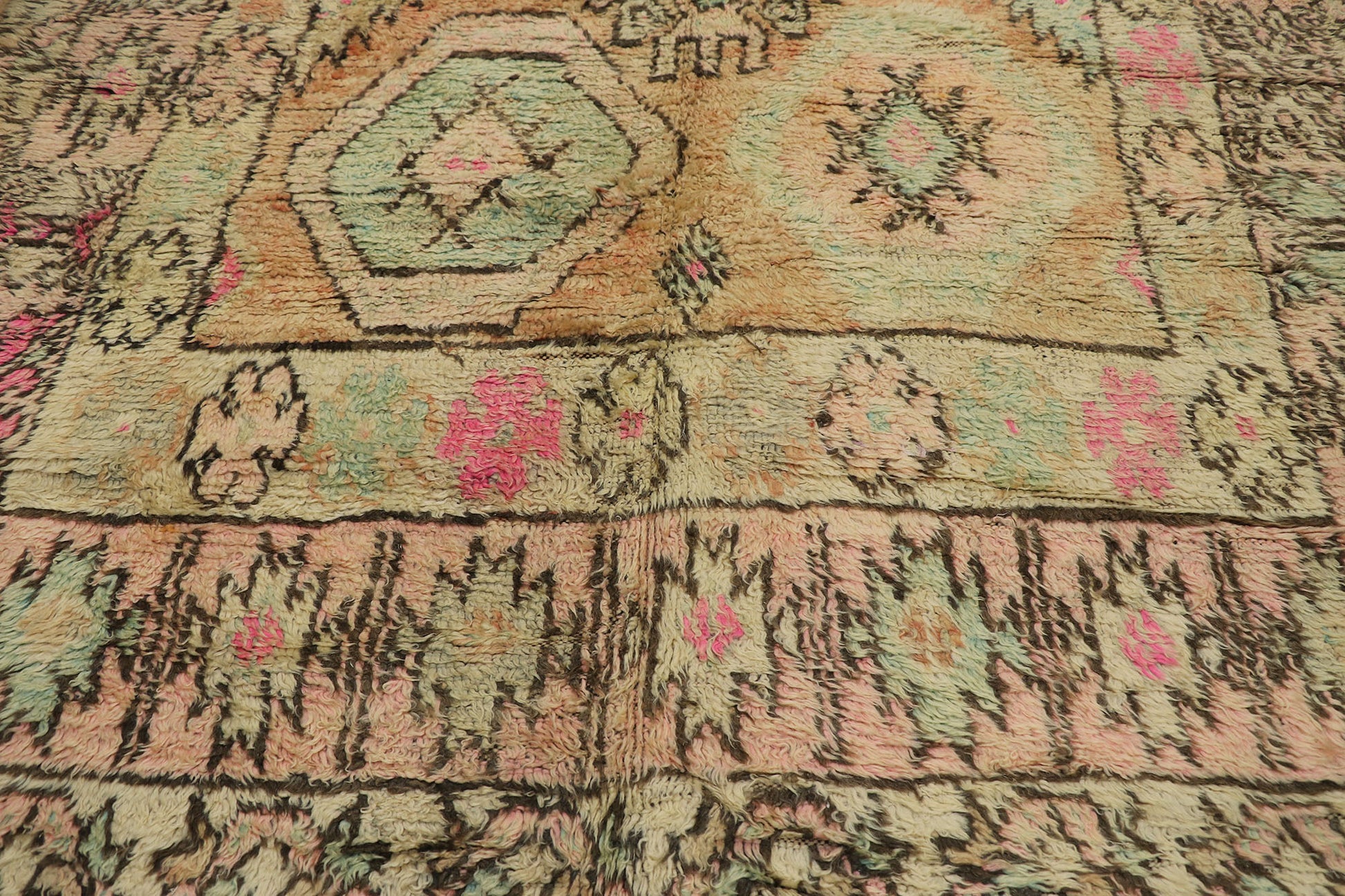 6 x 11 Vintage Boujad Moroccan Rug 21495