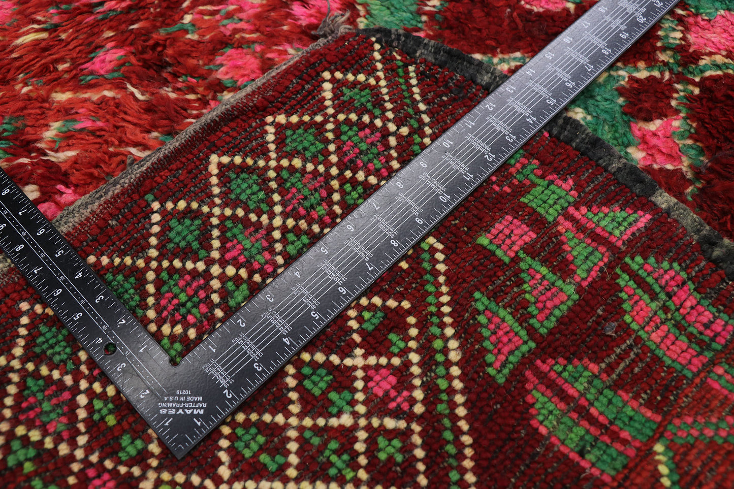 6 x 9 Vintage Beni M'Guild Moroccan Rug 21509