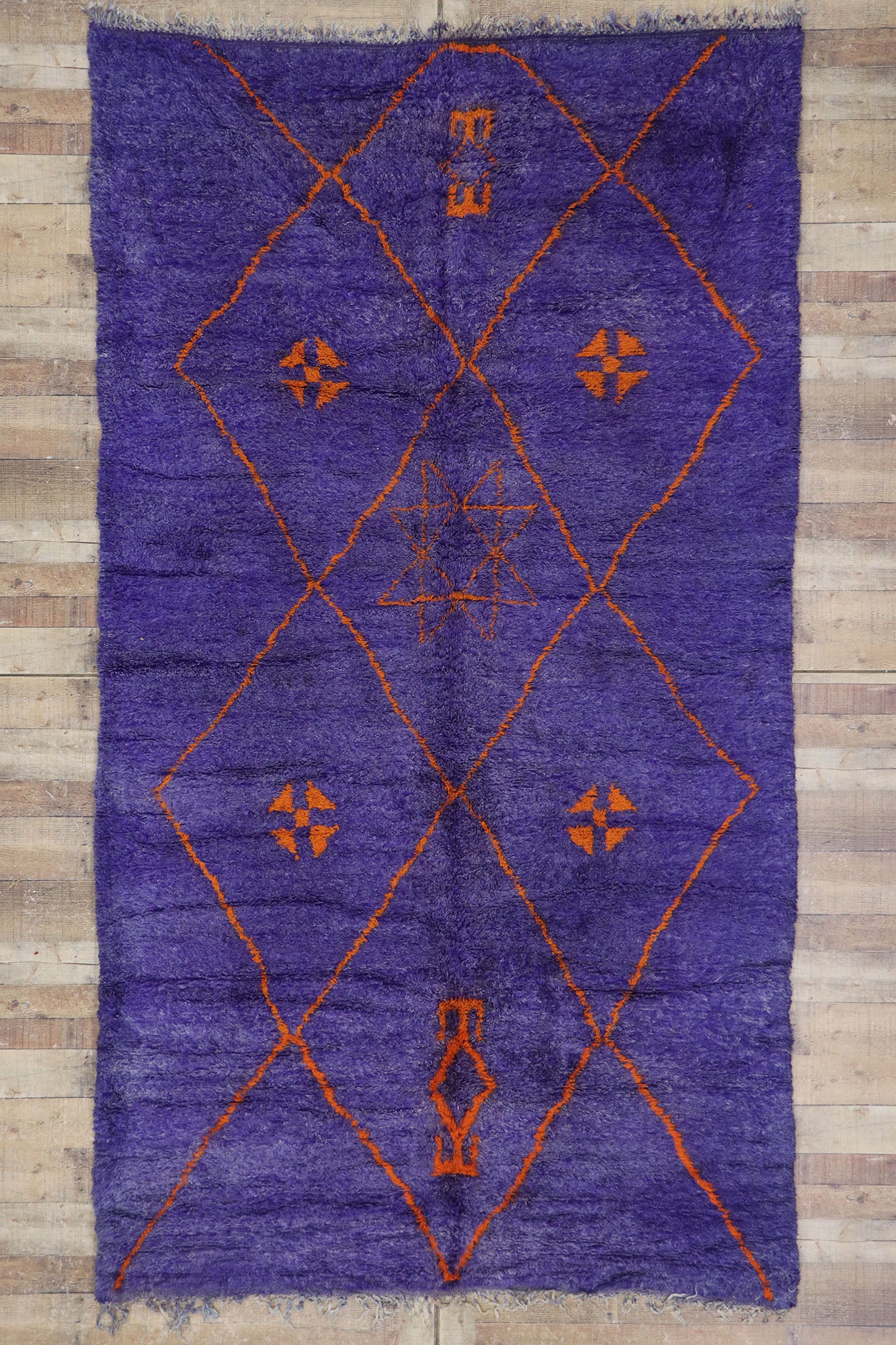 6 x 11 Vintage Purple Beni Mrirt Moroccan Rug 21514