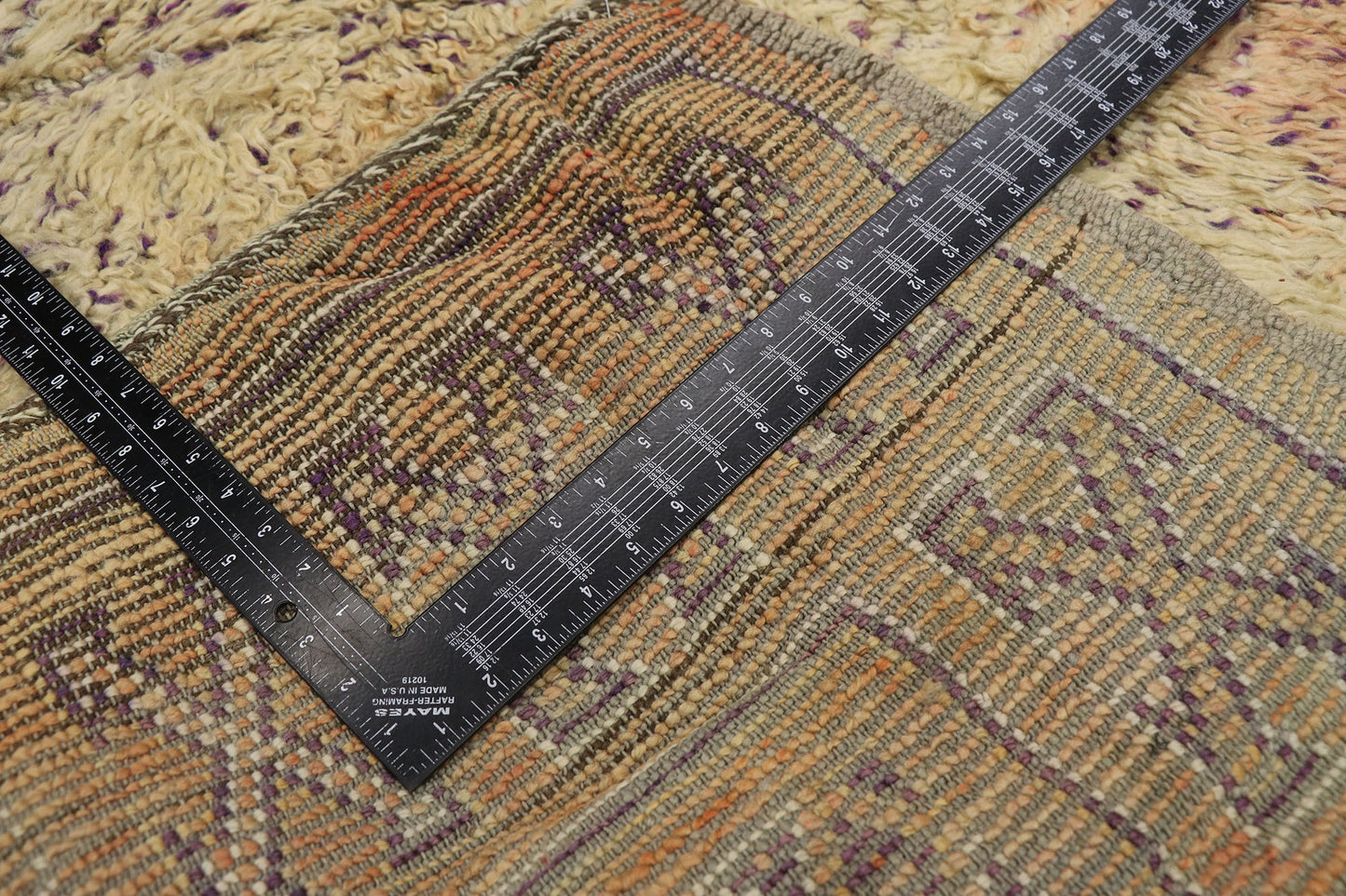 7 x 10 Vintage Beni M'Guild Moroccan Rug 21519