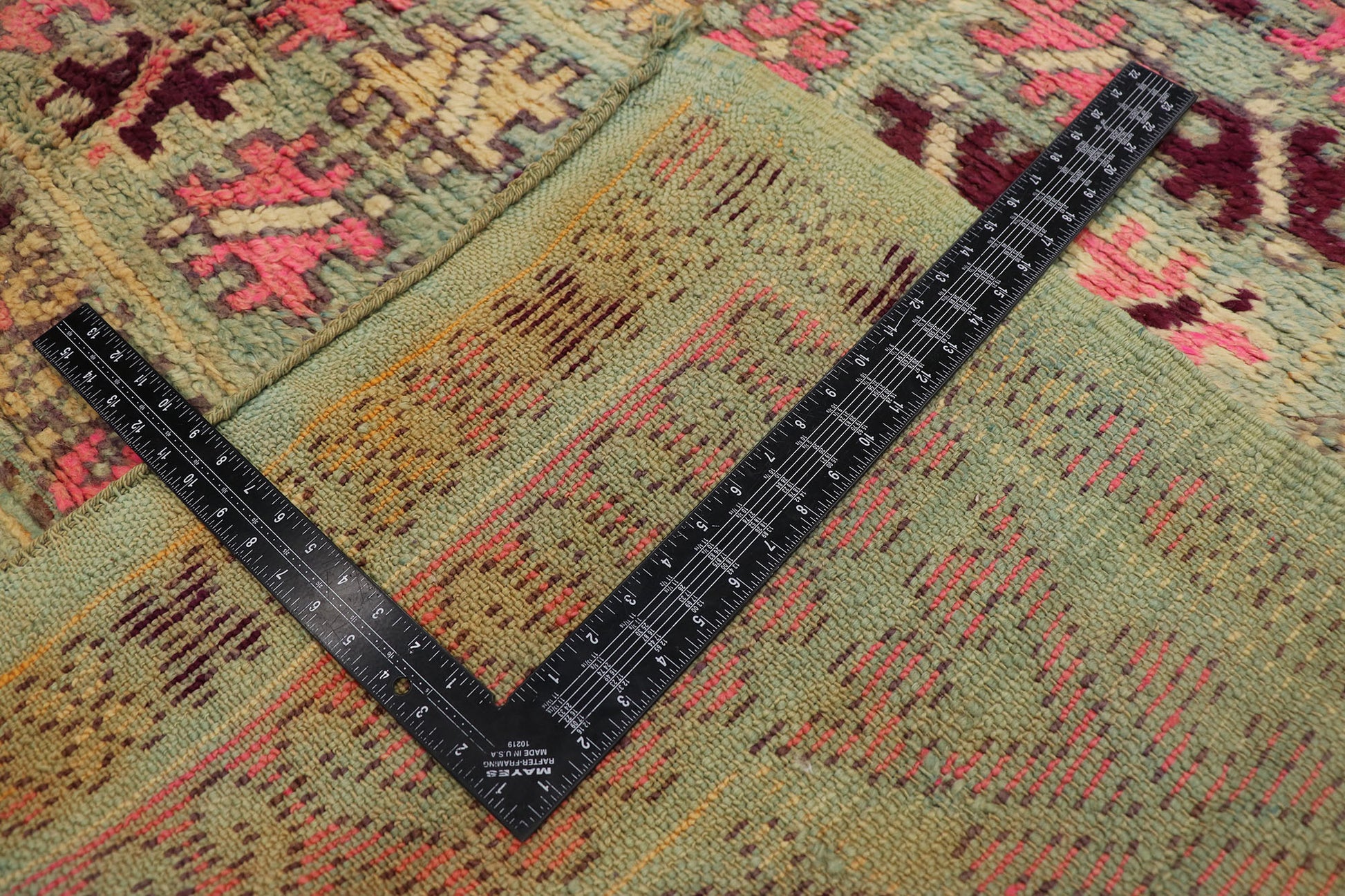 8 x 11 Vintage Boujad Moroccan Rug 21524