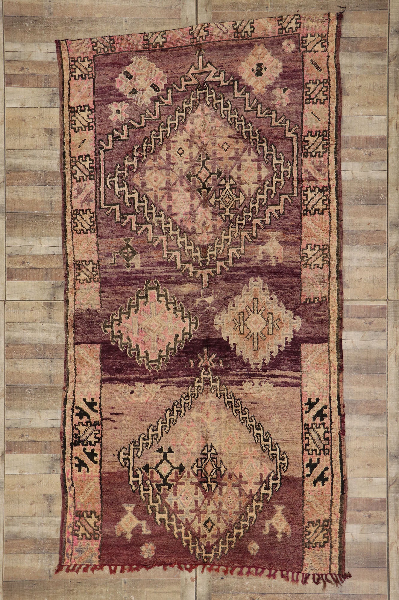 6 x 11 Vintage Moroccan Rug 21531