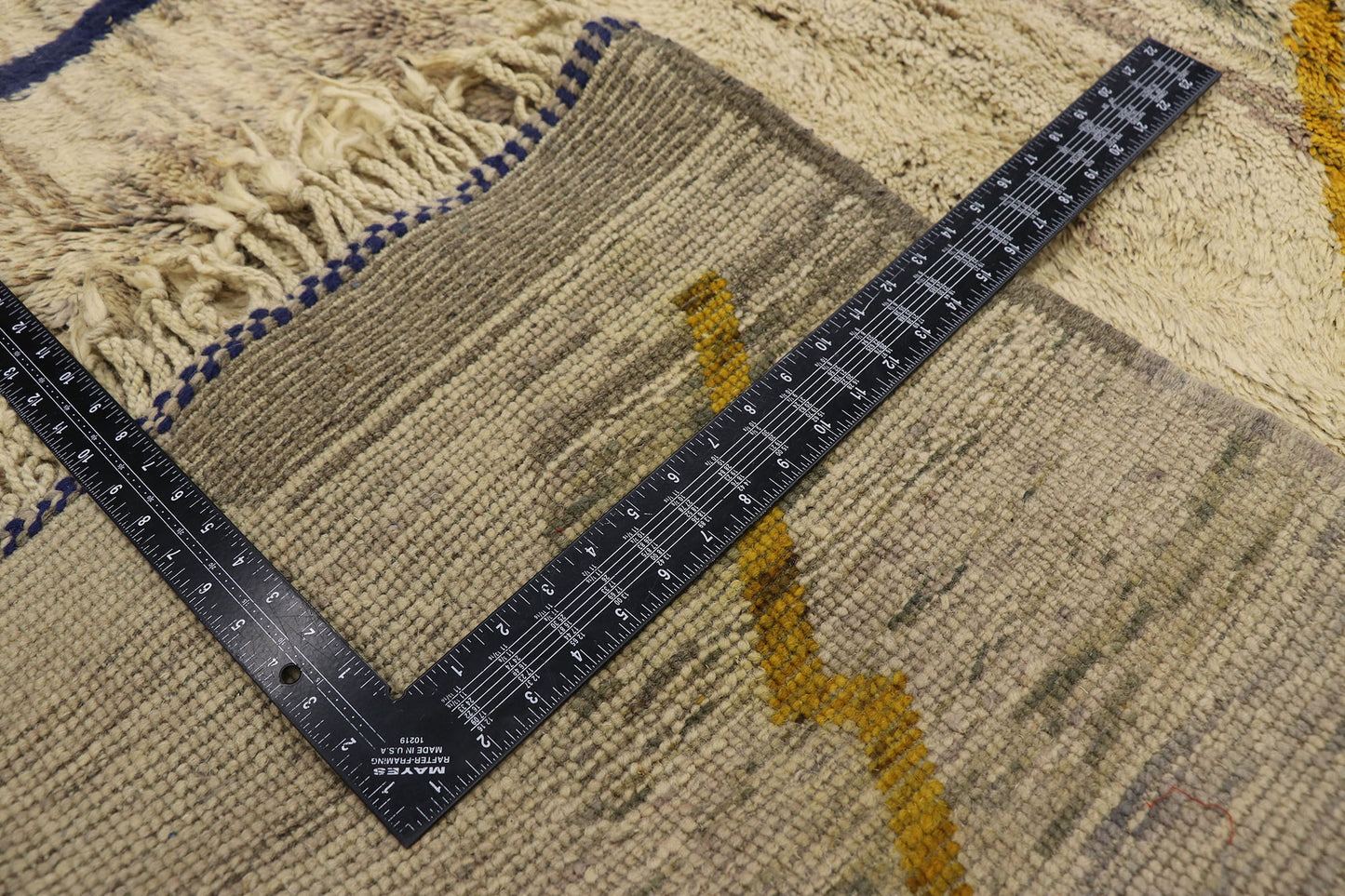 10 x 13 Modern Beni Mrirt Moroccan Rug 21642