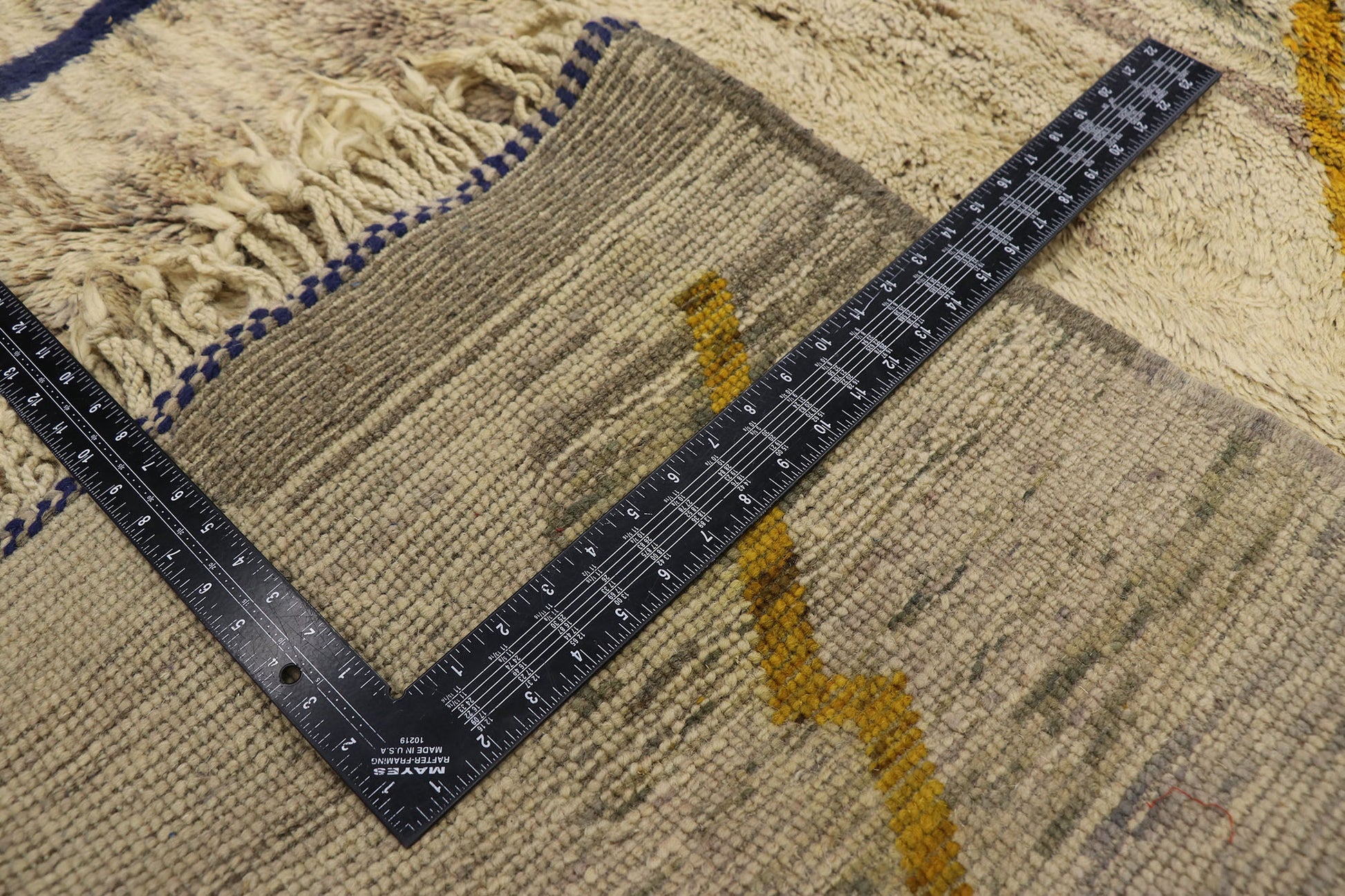 10 x 13 Modern Beni Mrirt Moroccan Rug 21642