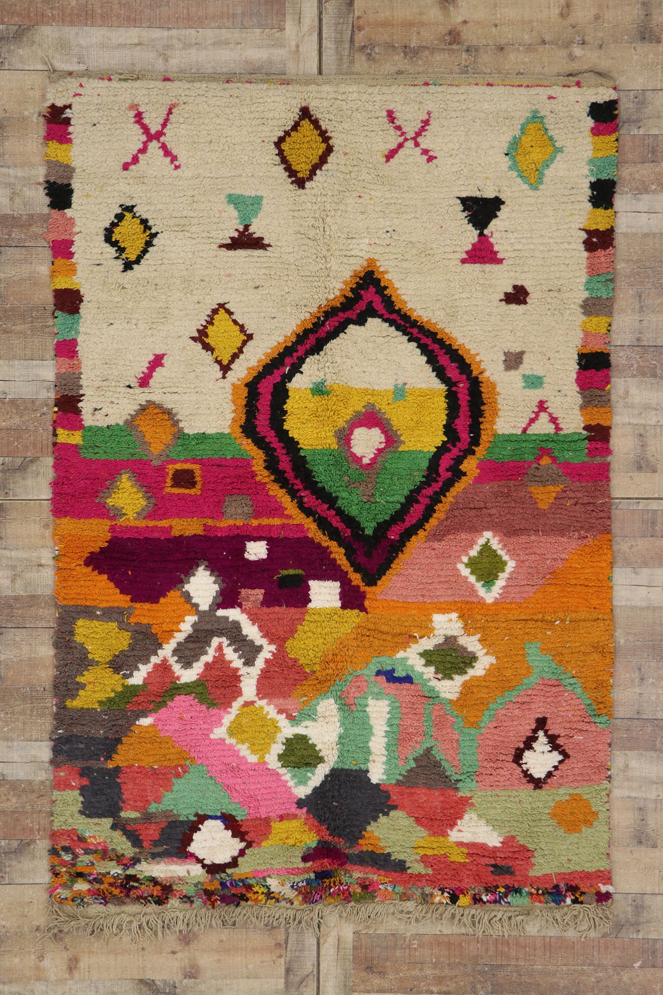 5 x 8 Vintage Boujad Moroccan Rug 21653