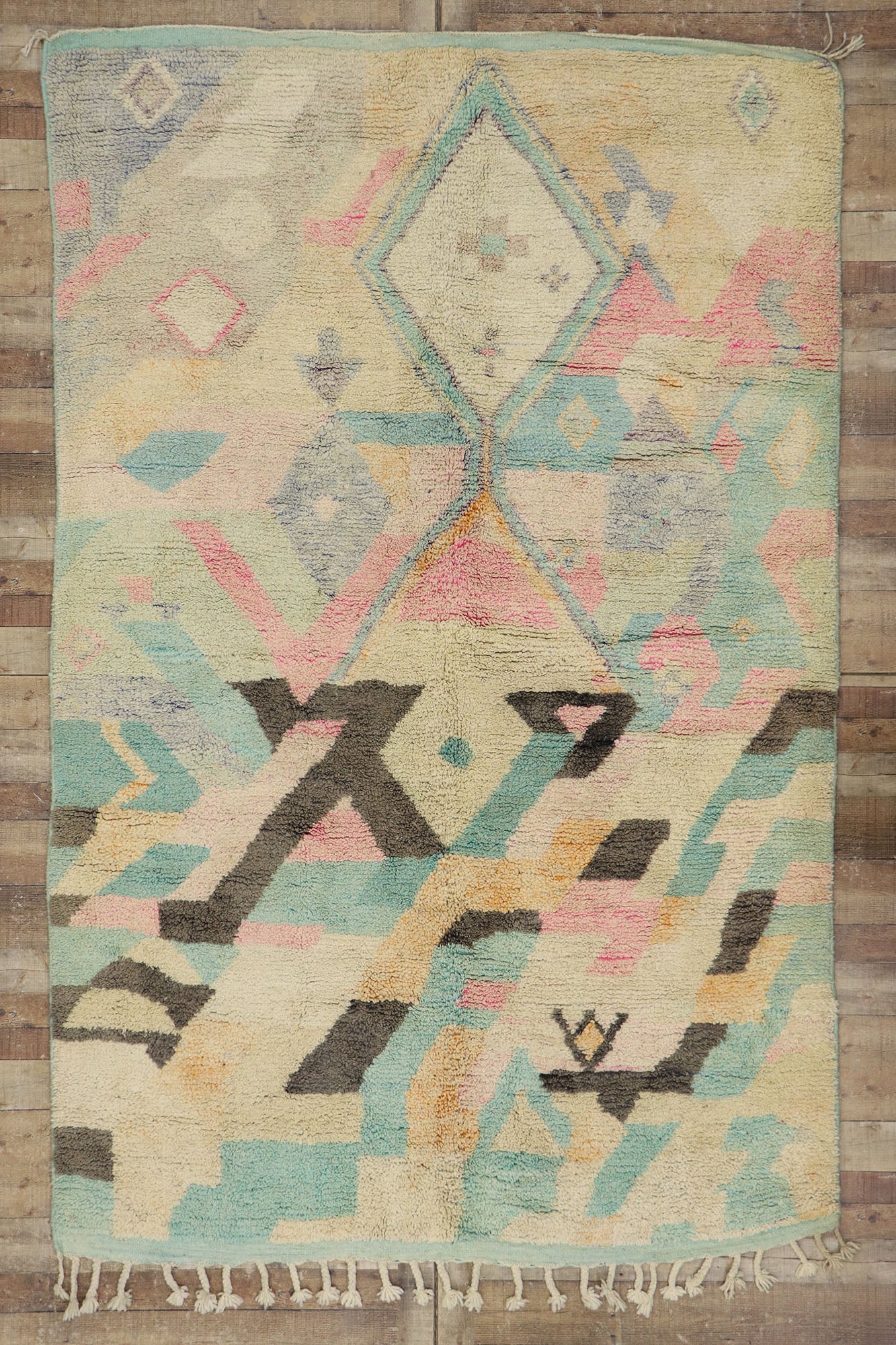 7 x 10 Vintage Boujad Moroccan Rug 21657
