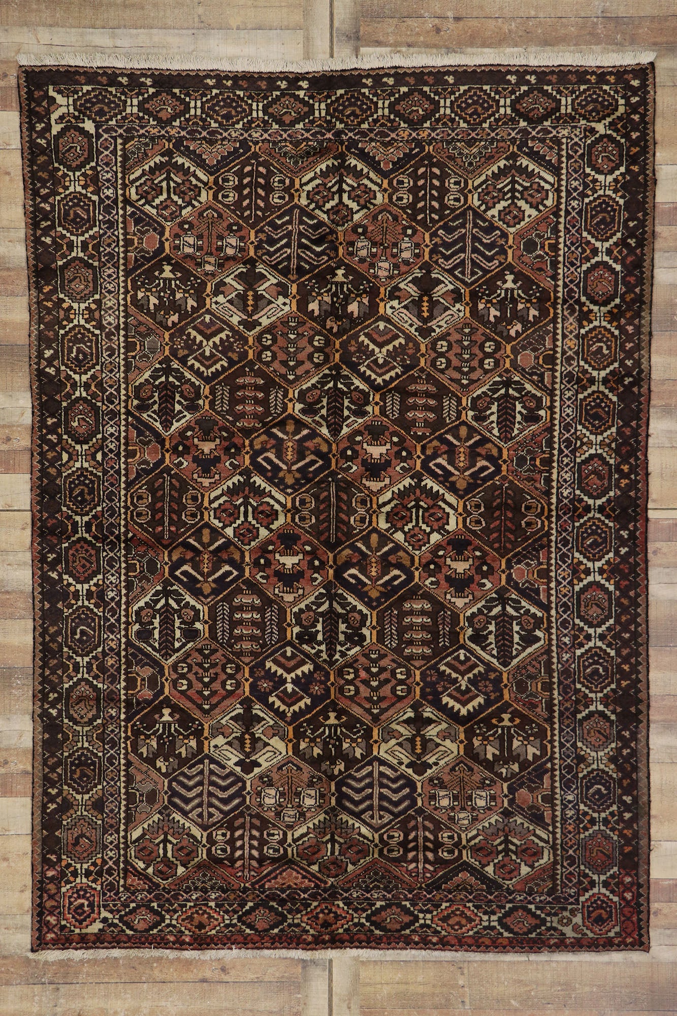 6 x 10 Antique Persian Bakhtiari Rug 21689