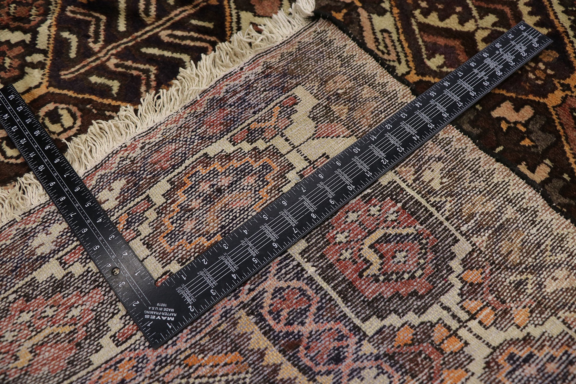 6 x 10 Antique Persian Bakhtiari Rug 21689