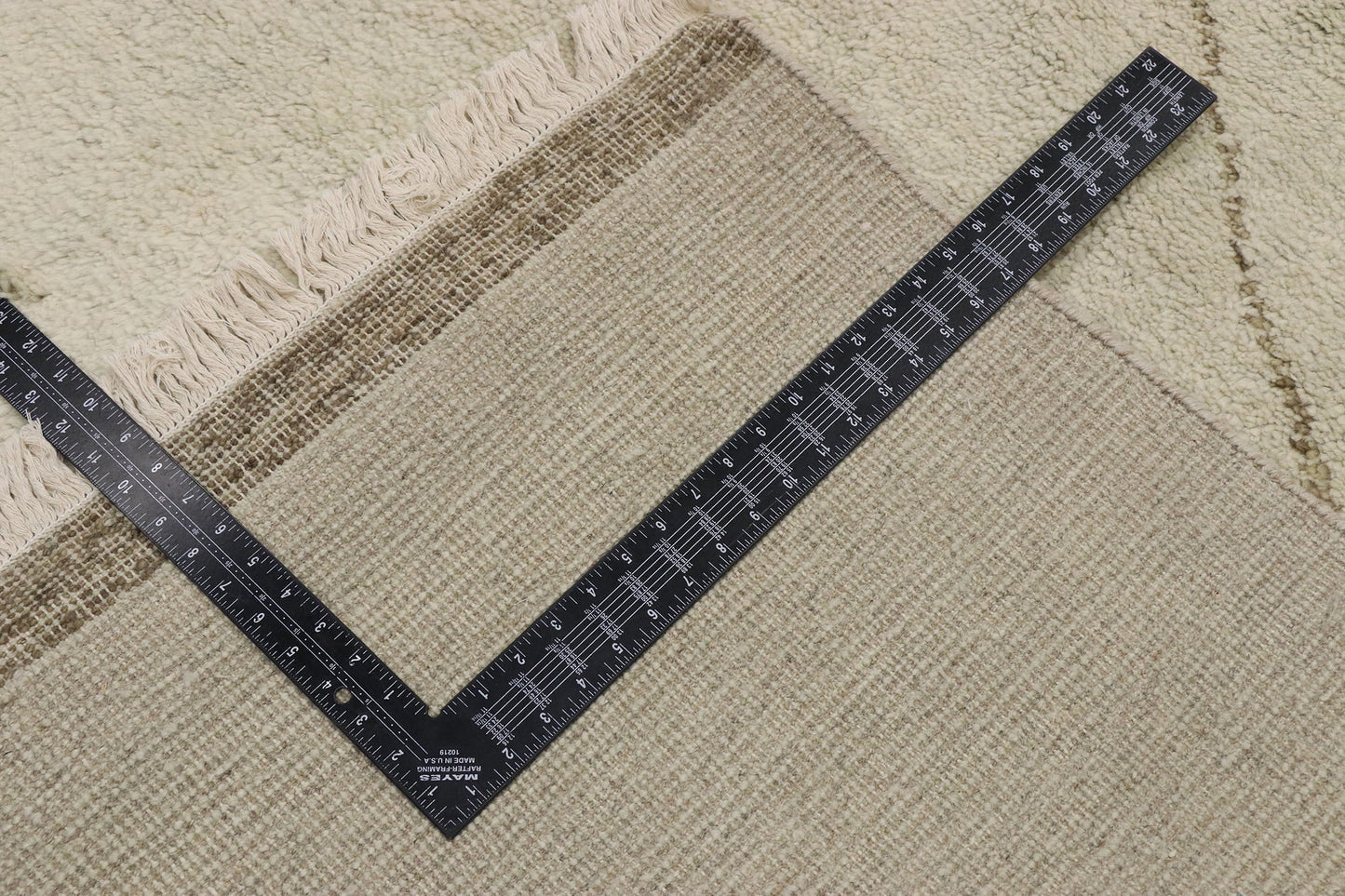 10 x 13 Contemporary Moroccan Rug 30551