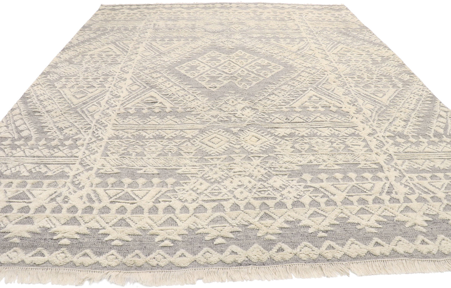 8 x 10 Contemporary High-Low Rug 30557