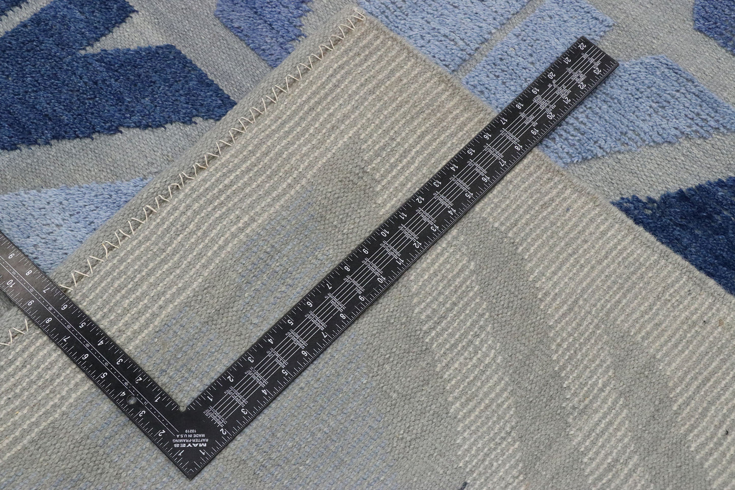 10 x 15 Geometric High-Low Rug 30558