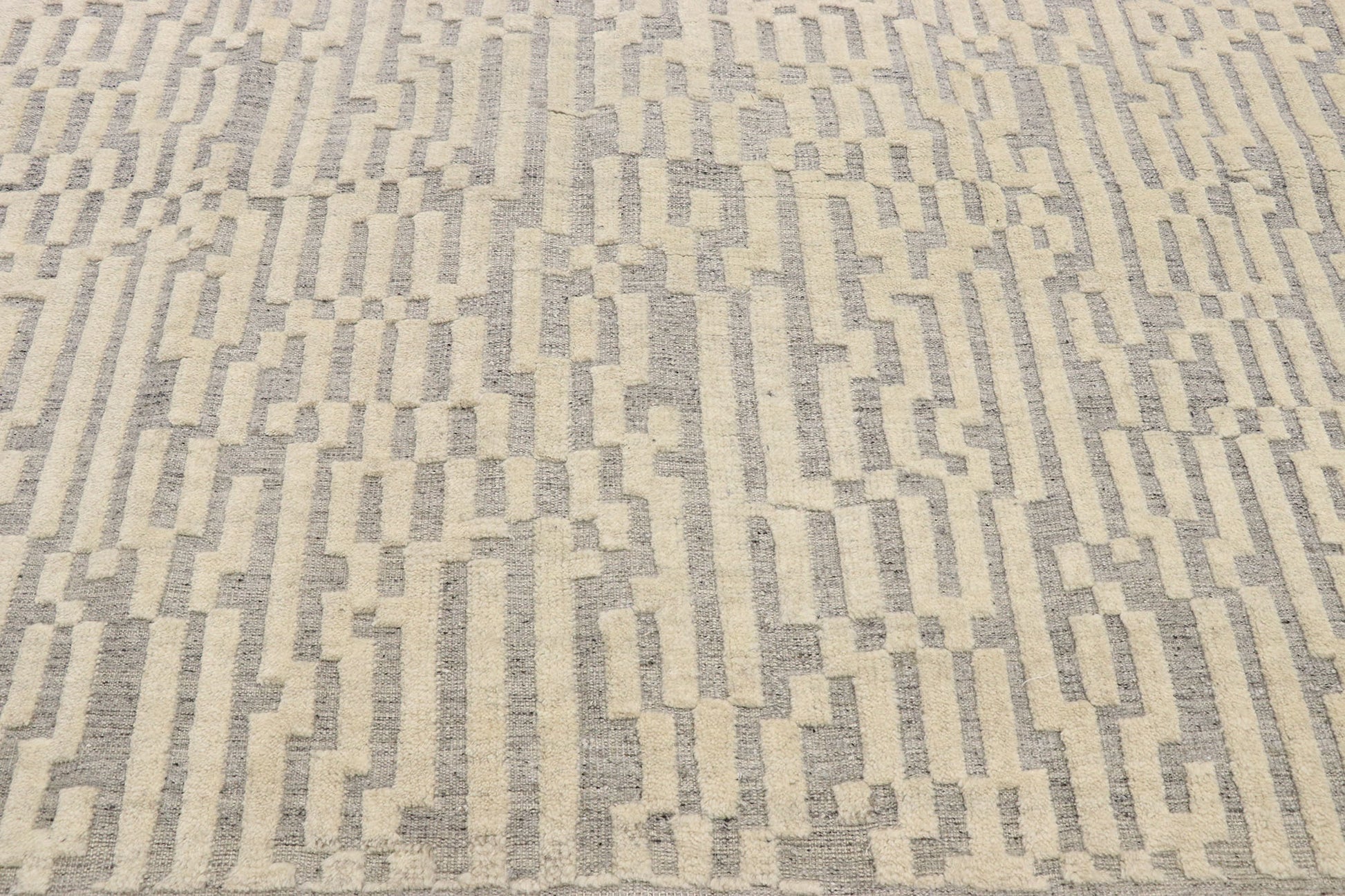 6 x 9 Contemporary Moroccan Kilim Souf Rug 30560