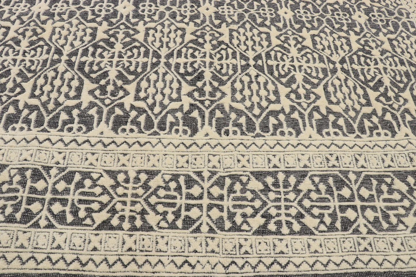 9 x 12 Contemporary Moroccan Souf Rug 30578
