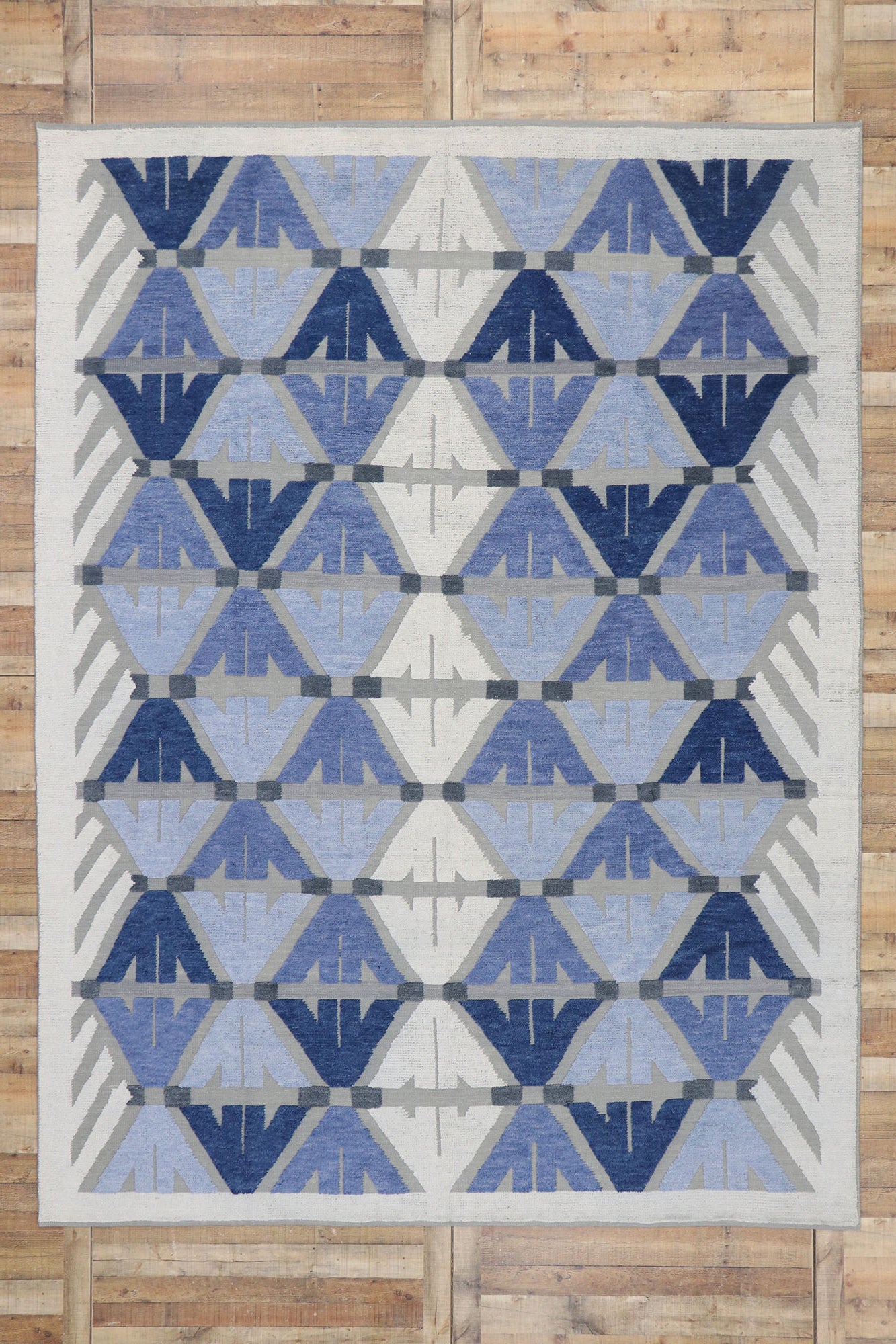 9 x 12 Geometric High-Low Rug 30589