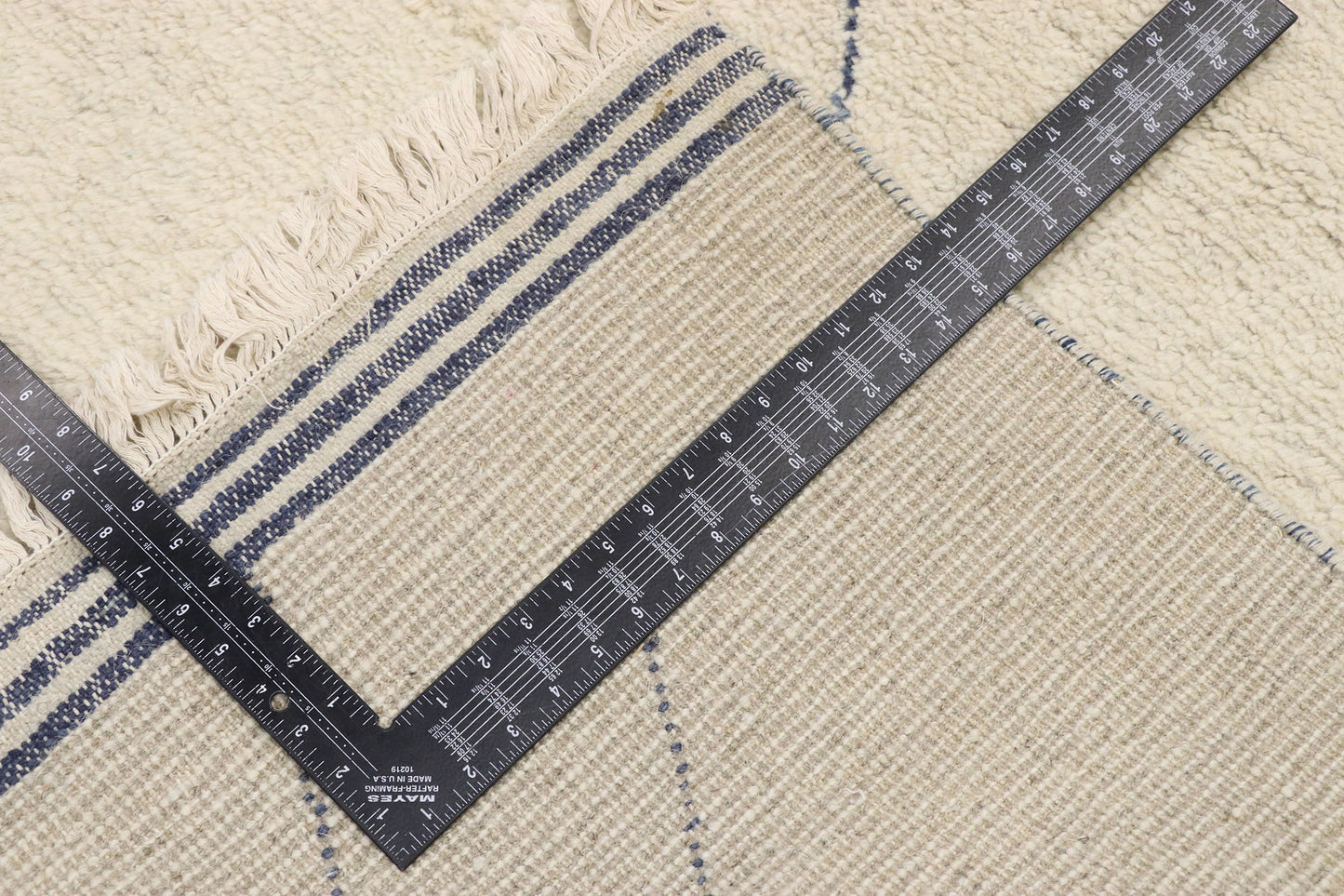 9 x 12 Contemporary Moroccan Rug 30594