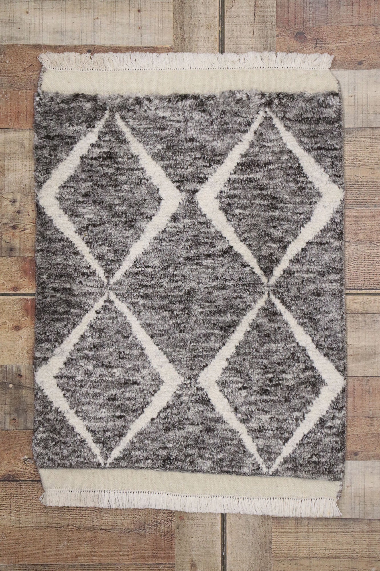 2 x 3 Small Earth-Tone Moroccan Rug 30605