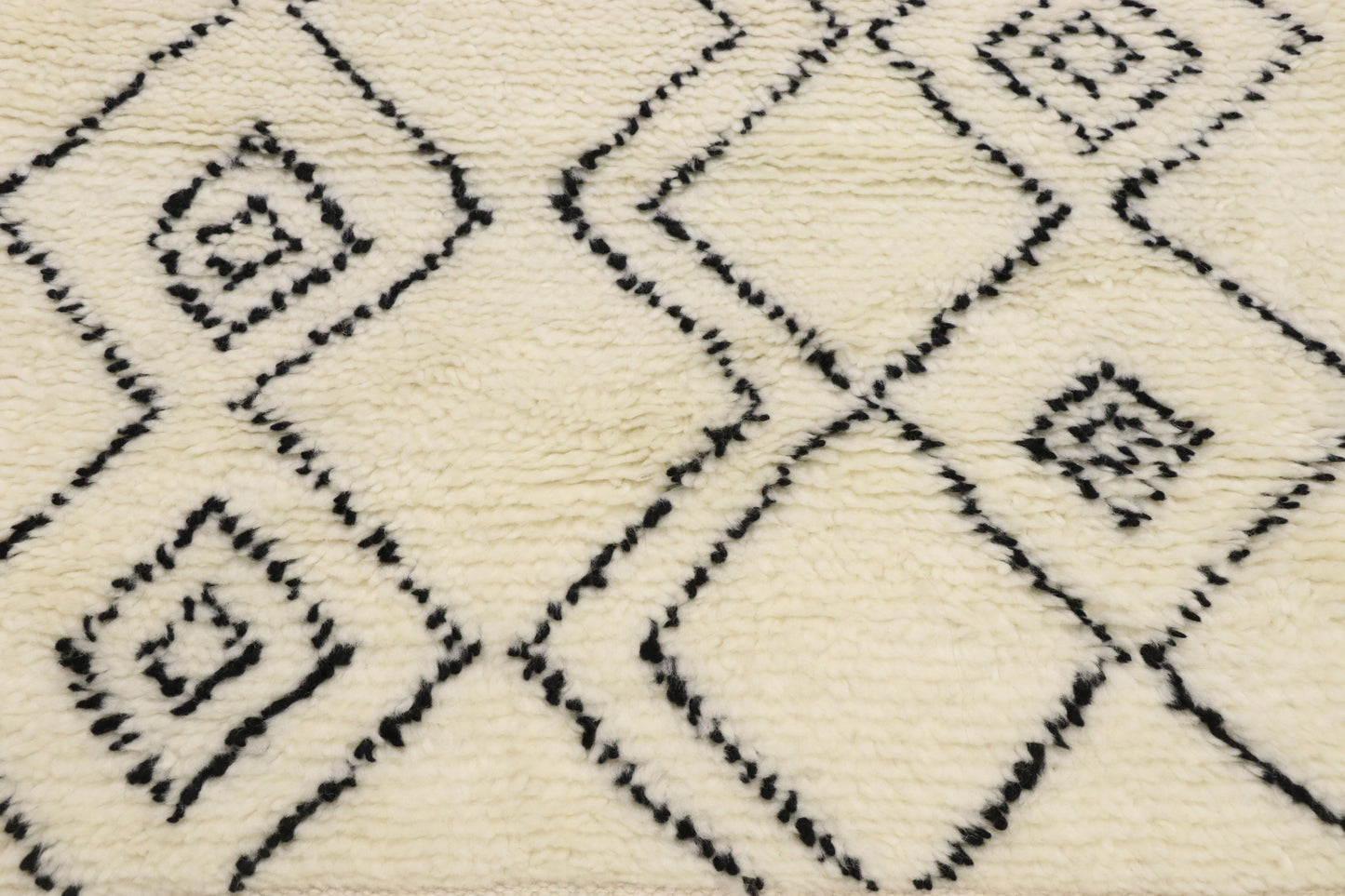 3 x 5 Small Moroccan Rug 30609