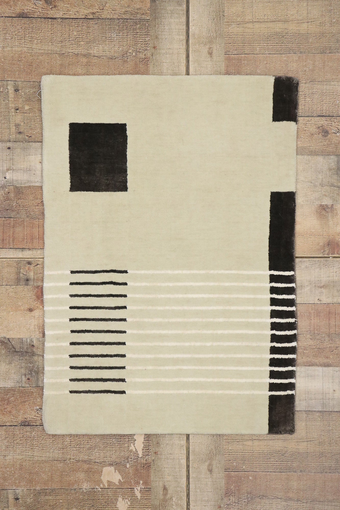 2 x 3 Modern Wagireh Merino Wool Rug 30672