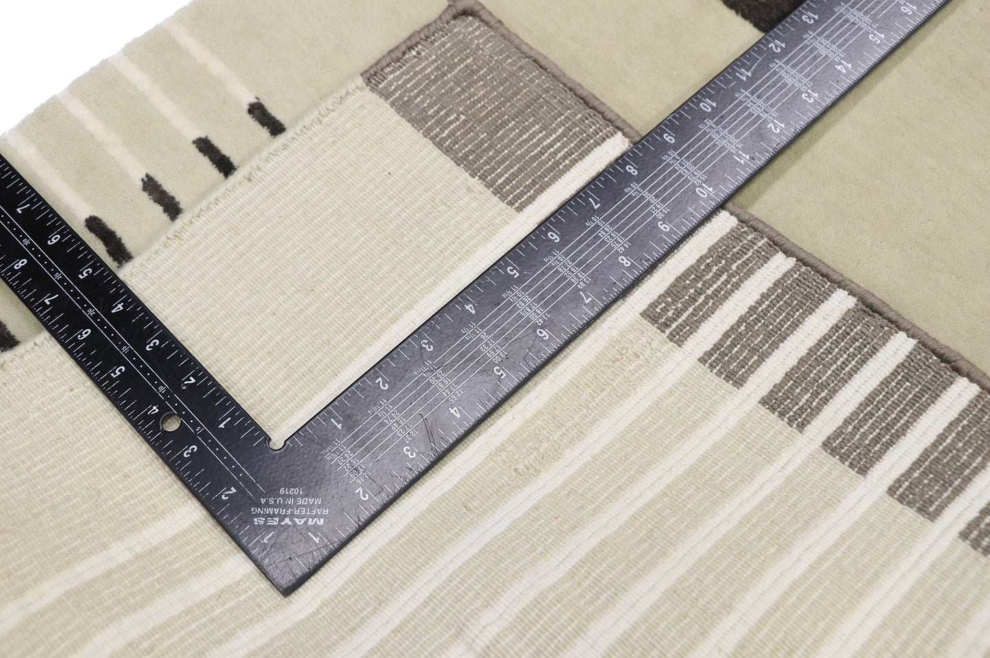 2 x 3 Modern Wagireh Merino Wool Rug 30672