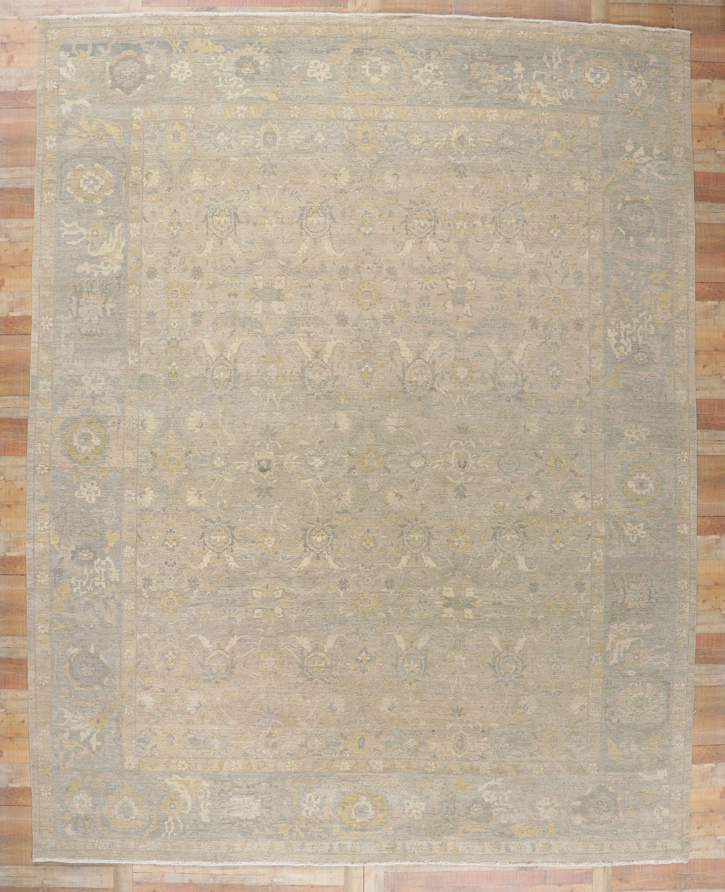 12 x 15 Vintage-Inspired Distressed Rug 30719