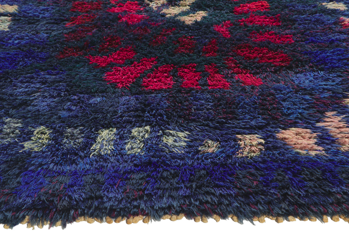 4 x 5 Viola Grasten Vintage Swedish Rya Rug 78473