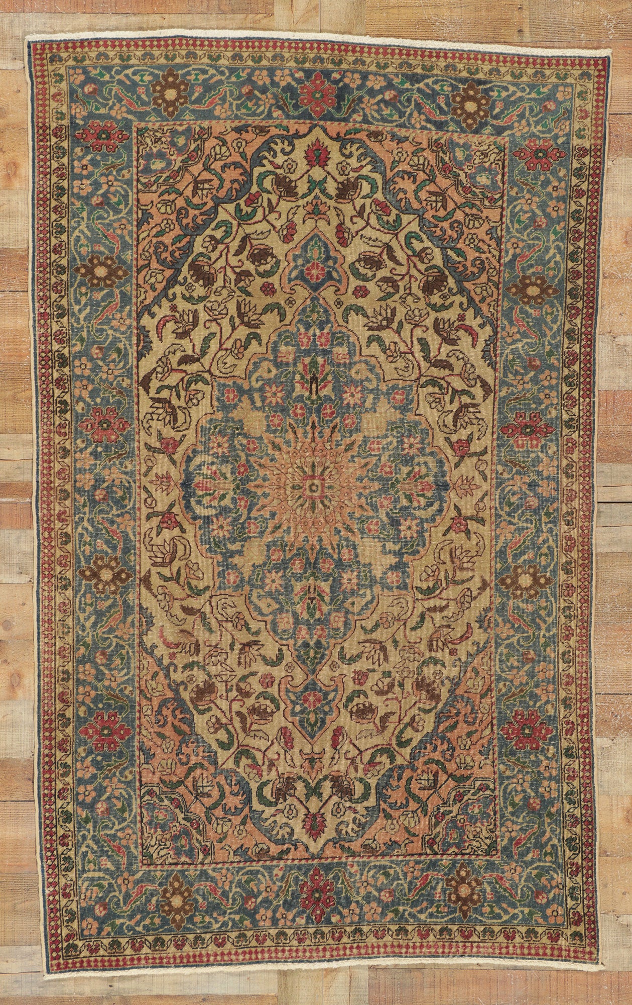 4 x 7 Vintage Sivas Rug 50246