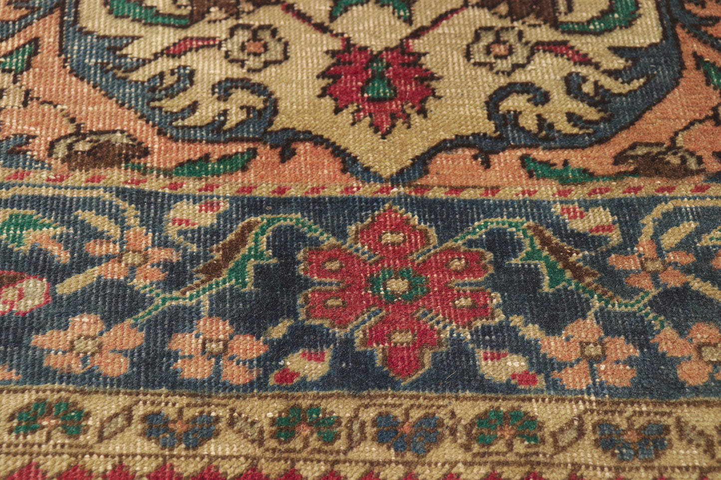 4 x 7 Vintage Sivas Rug 50246