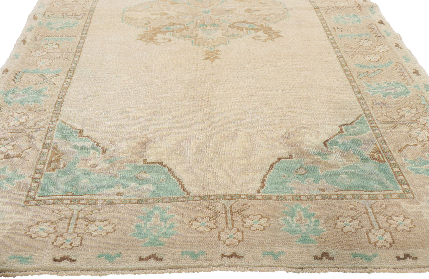 4 x 8 Vintage Turkish Oushak Rug 52972