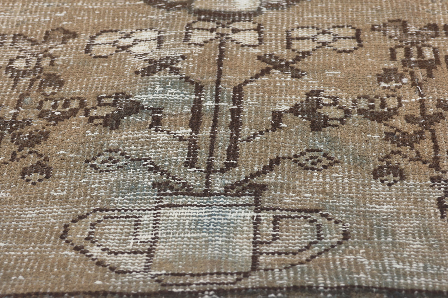 4 x 6 Antique Persian Bakhtiari Rug 78572
