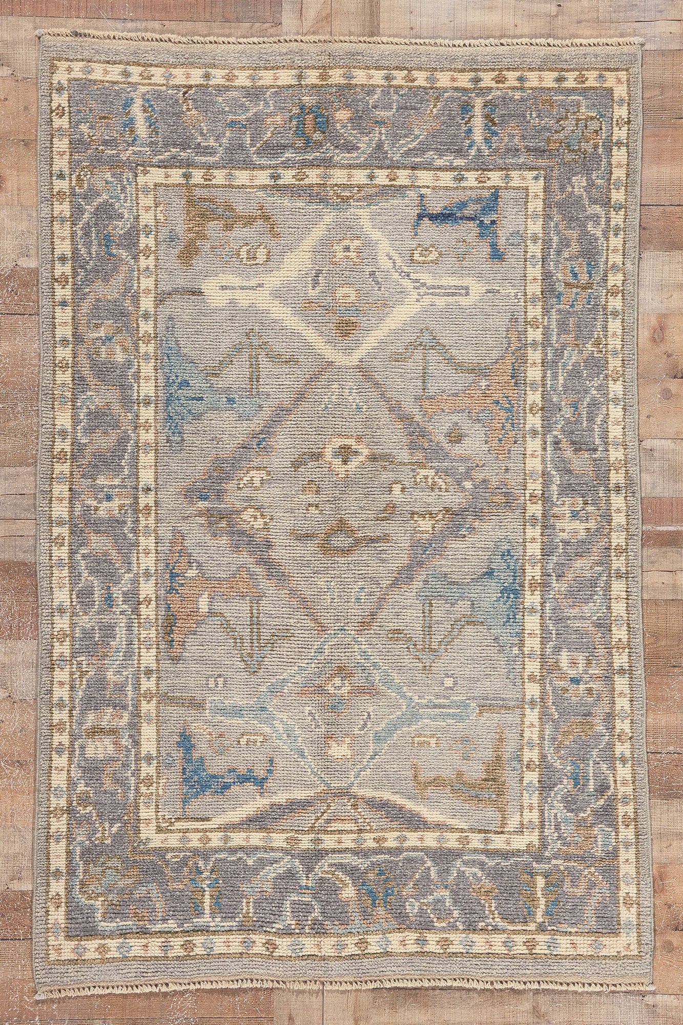 4 x 7 Modern Oushak Rug 81001