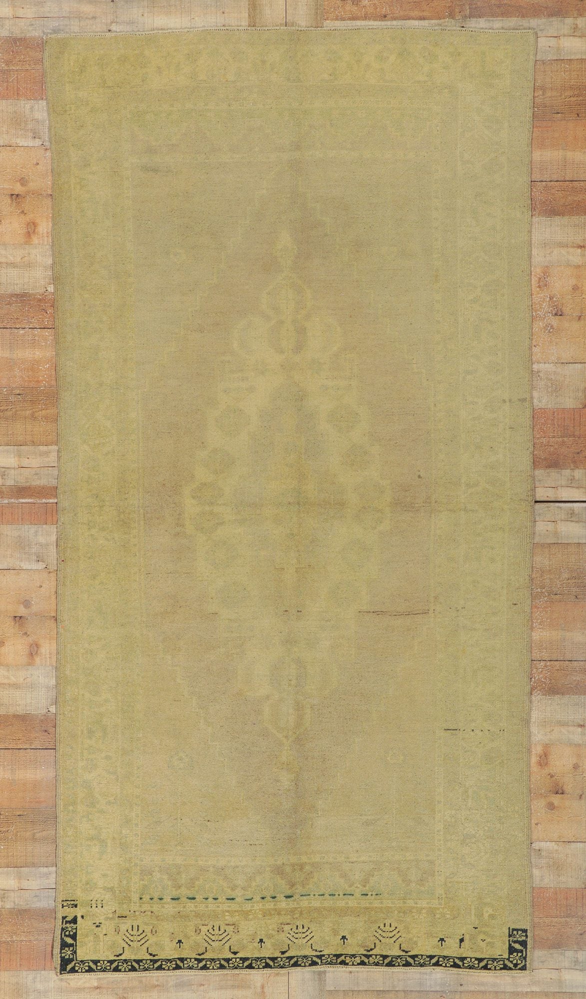 4 x 9 Vintage Turkish Oushak Rug 51030