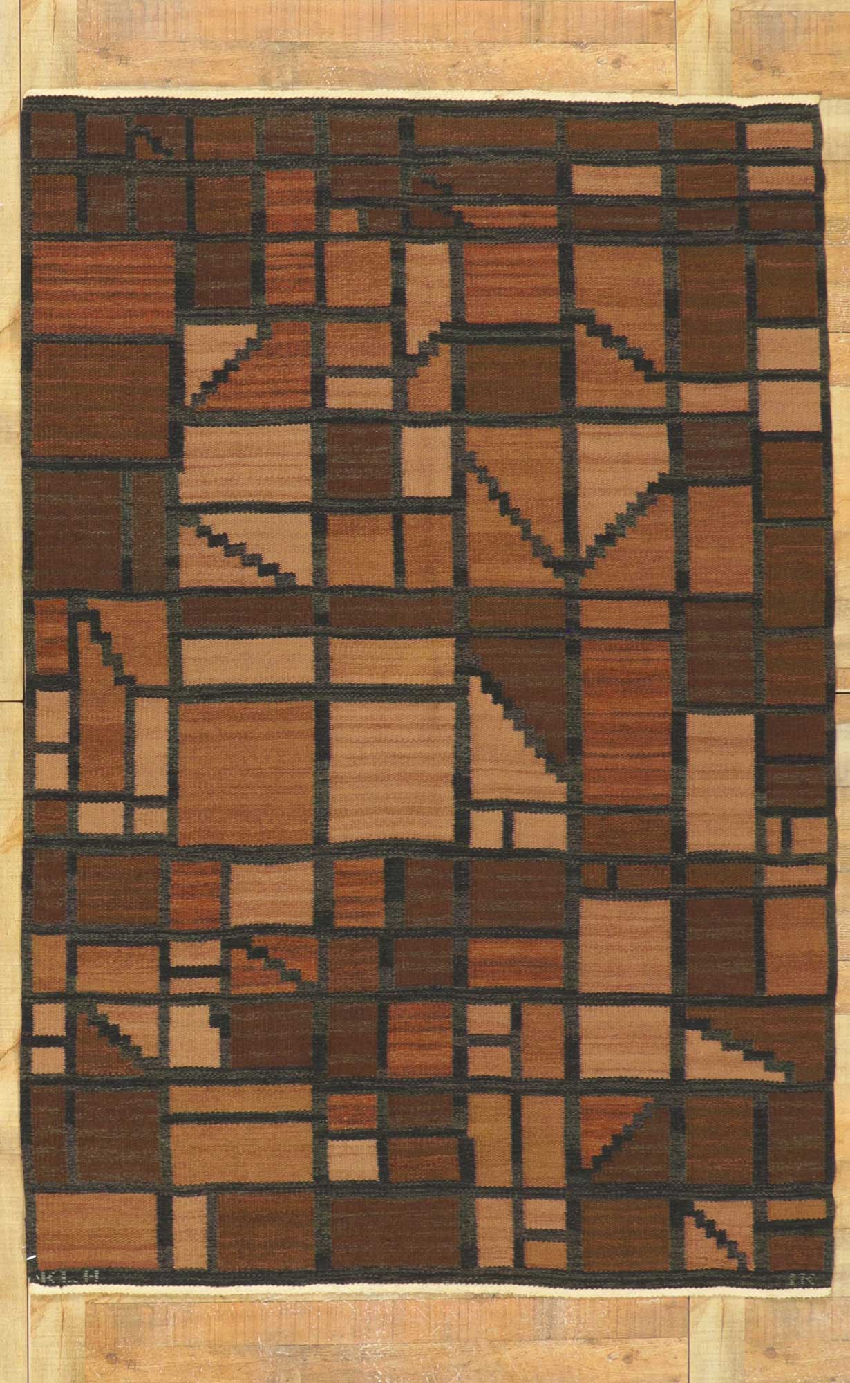 5 x 7 Irma Kronlund Vintage Swedish Rollakan Rug 78486